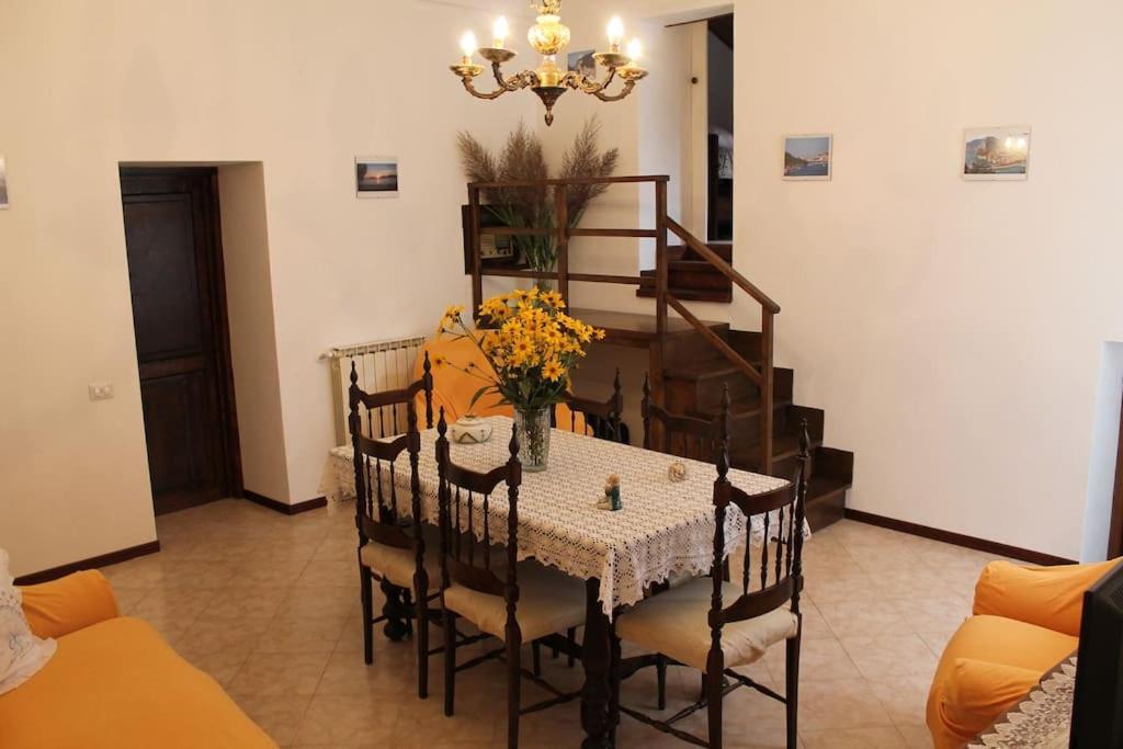 Willa Casa Nel Borgo Antico Quaratica Zewnętrze zdjęcie